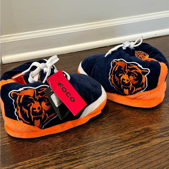Foco Chicago Bears Plush Slippers youth size medium - Picture 5 of 8